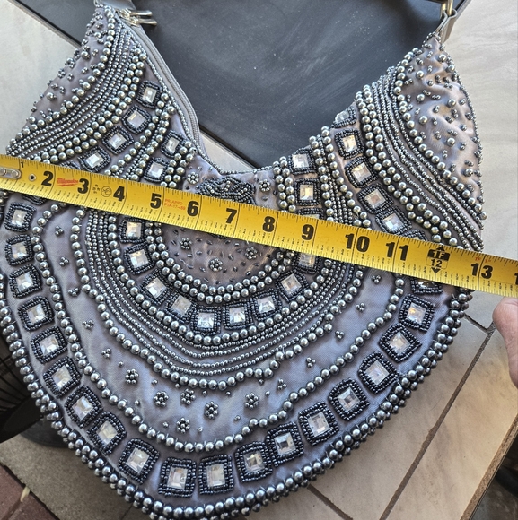 Vintage Gray and Black Hobo Bag (Purse) with Art Deco Beadwork - Picture 9 of 9